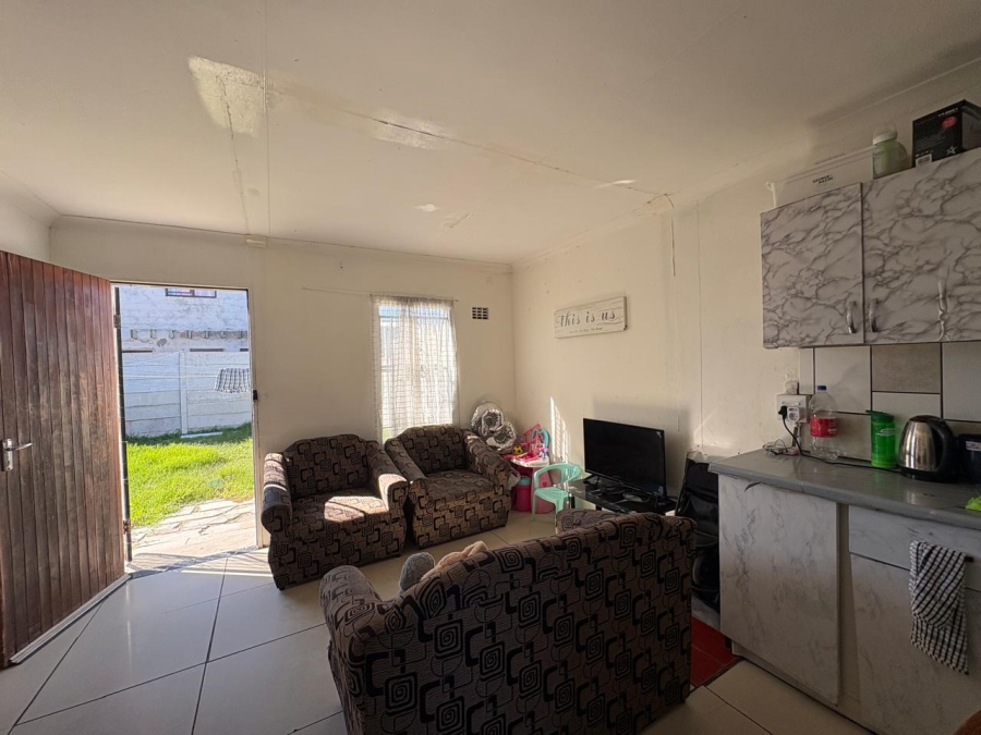 2 Bedroom Property for Sale in Pelican Park Western Cape